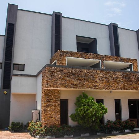 S & S Hotel & Suites Lagos Exterior foto