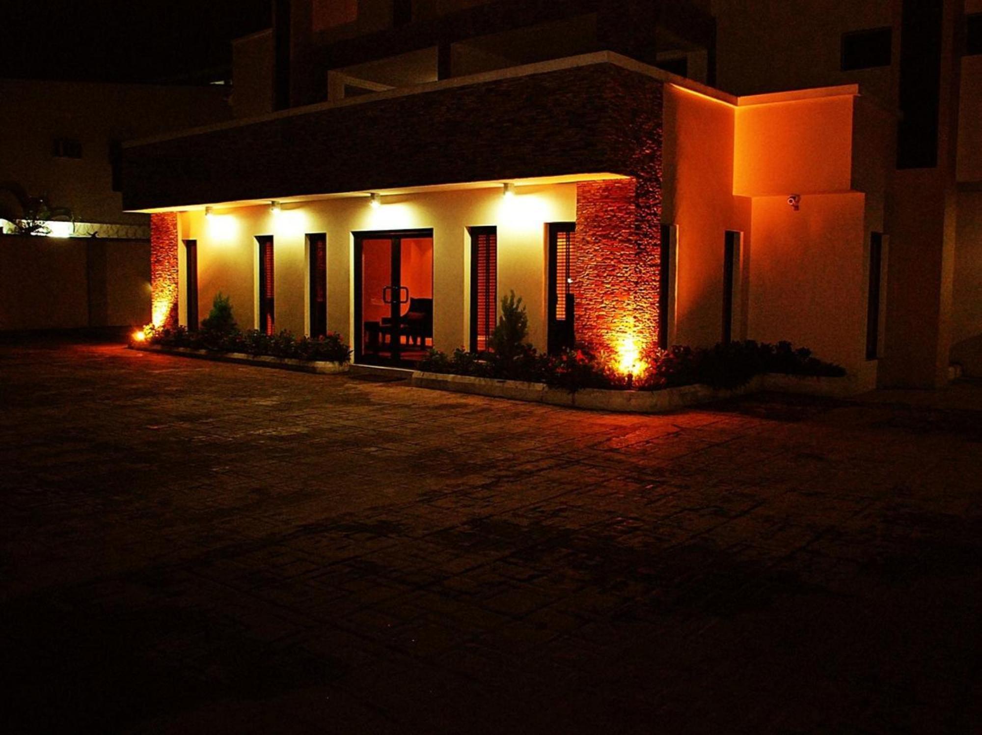 S & S Hotel & Suites Lagos Exterior foto
